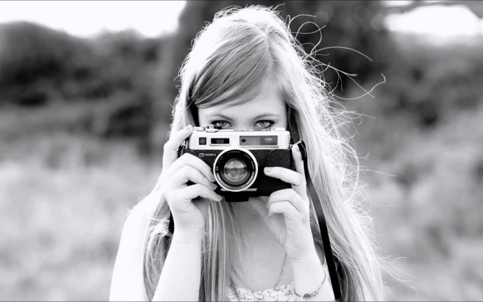 Turn Your Photos Black and White with This Stylish App